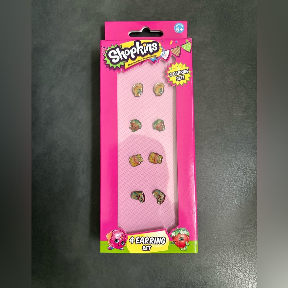 Shopkins kids earrings new in sealed box